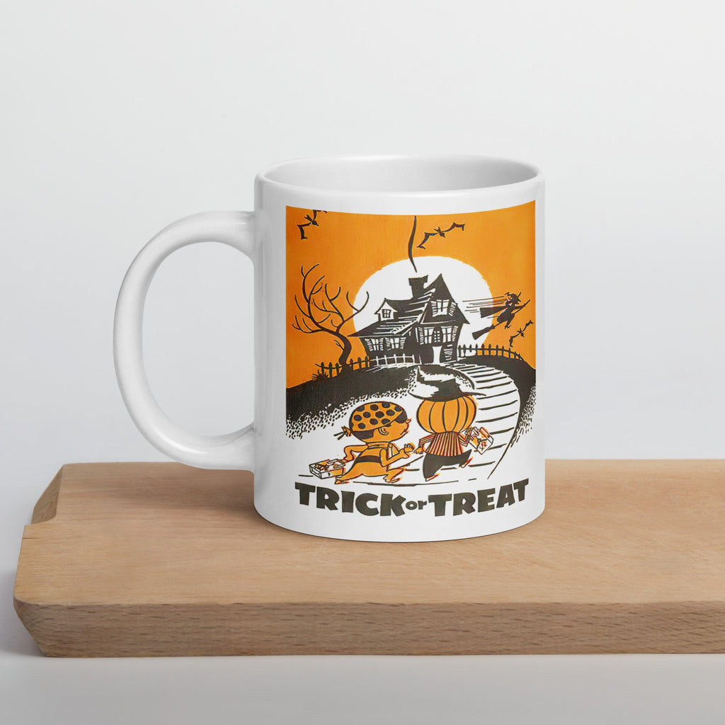 Trick or Treat Halloween Retro Vintage Art Glossy Coffee Mug